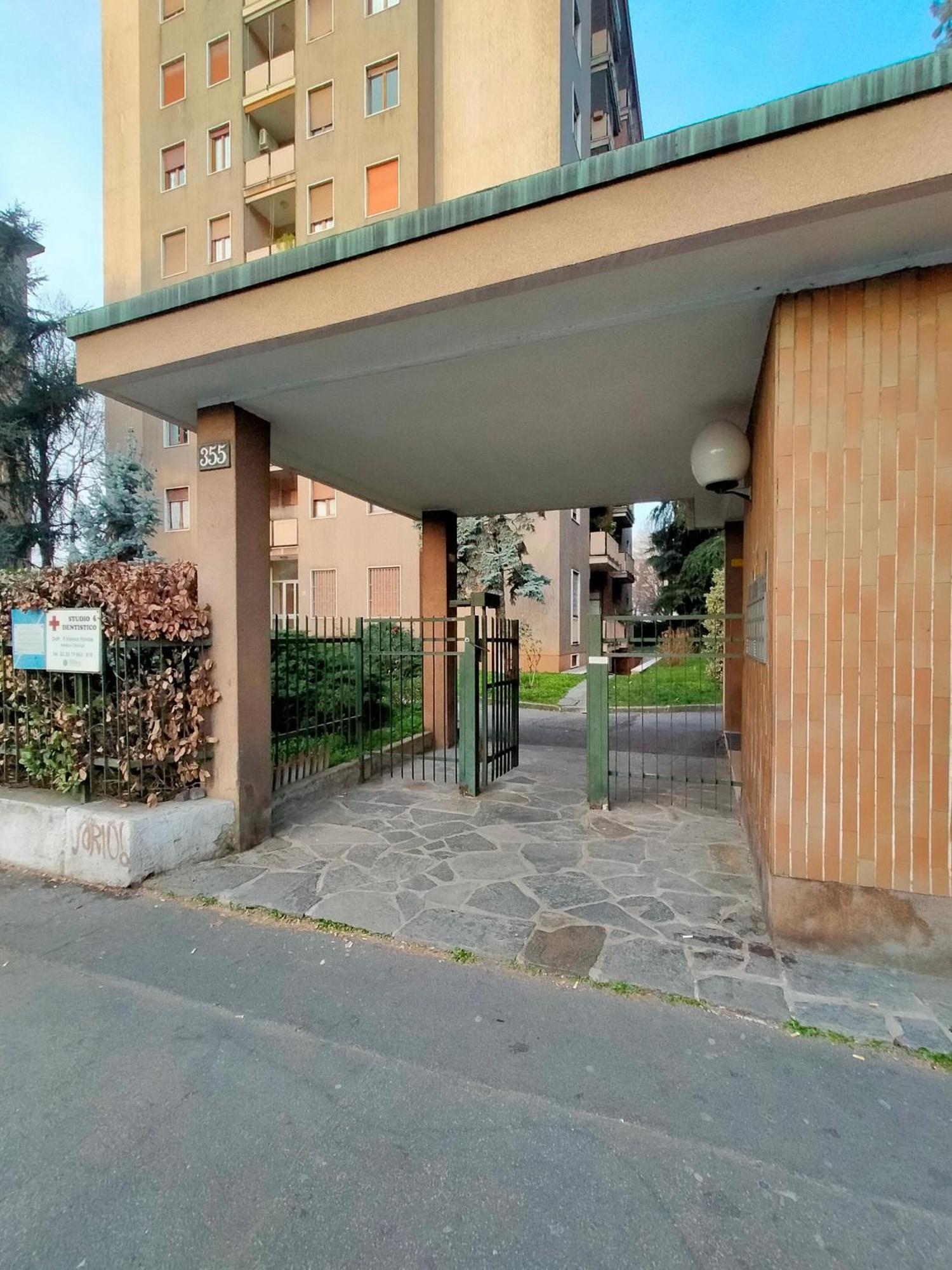 Garden Bicocca Bed & Breakfast Milan Exterior photo